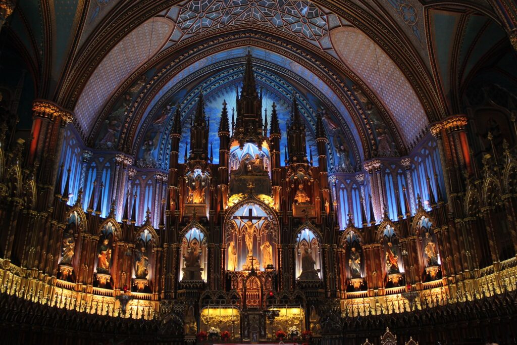 Interior da Basílica de Notre-Dame em Montreal