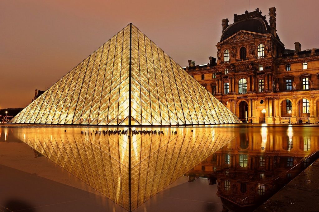 Intercâmbio na França: museu do Louvre