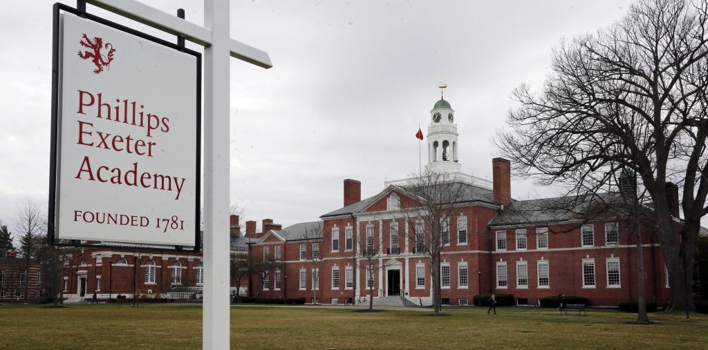 Fachada do campus da Phillips Exeter Academy